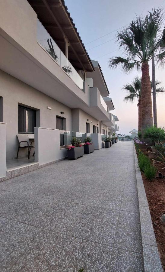 Aspri Petra Apartments Analipsi  Exterior photo